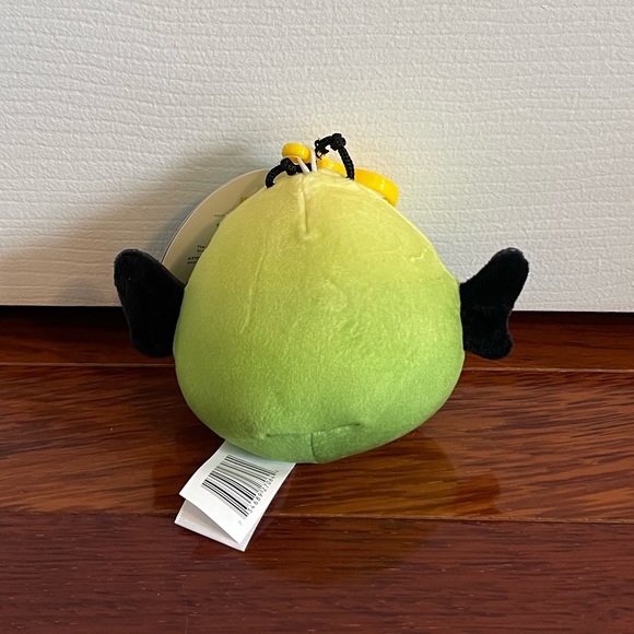 Kirsty the Butterfly 3.5” Clip Squishmallow - Picture 2 of 3